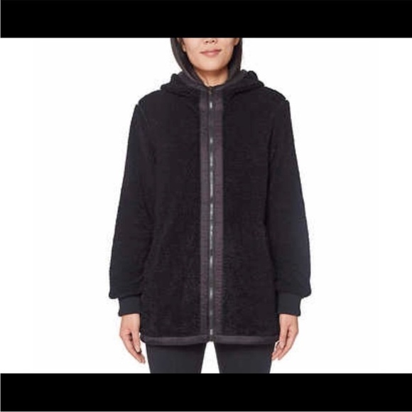 1 Madison Jackets & Blazers - 1 MADISON EXPEDITION Womens Black Hooded
Sherpa Coat